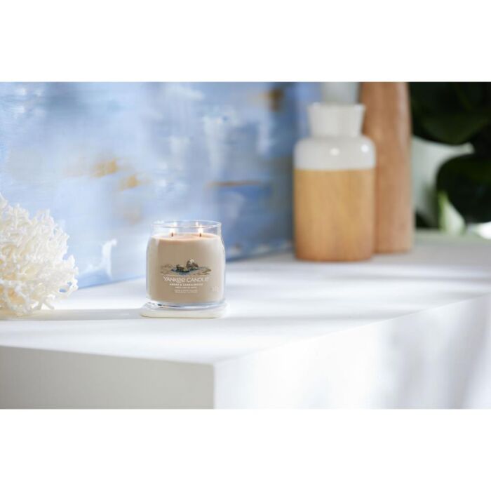 Yankee Candle Amber & Sandalwood - Signature Medium Jar